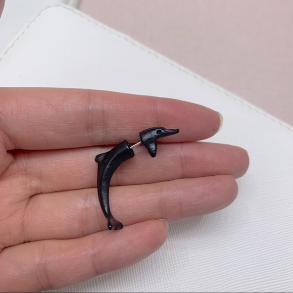 Dolphin Earring (1pc) - Picture 3 of 4